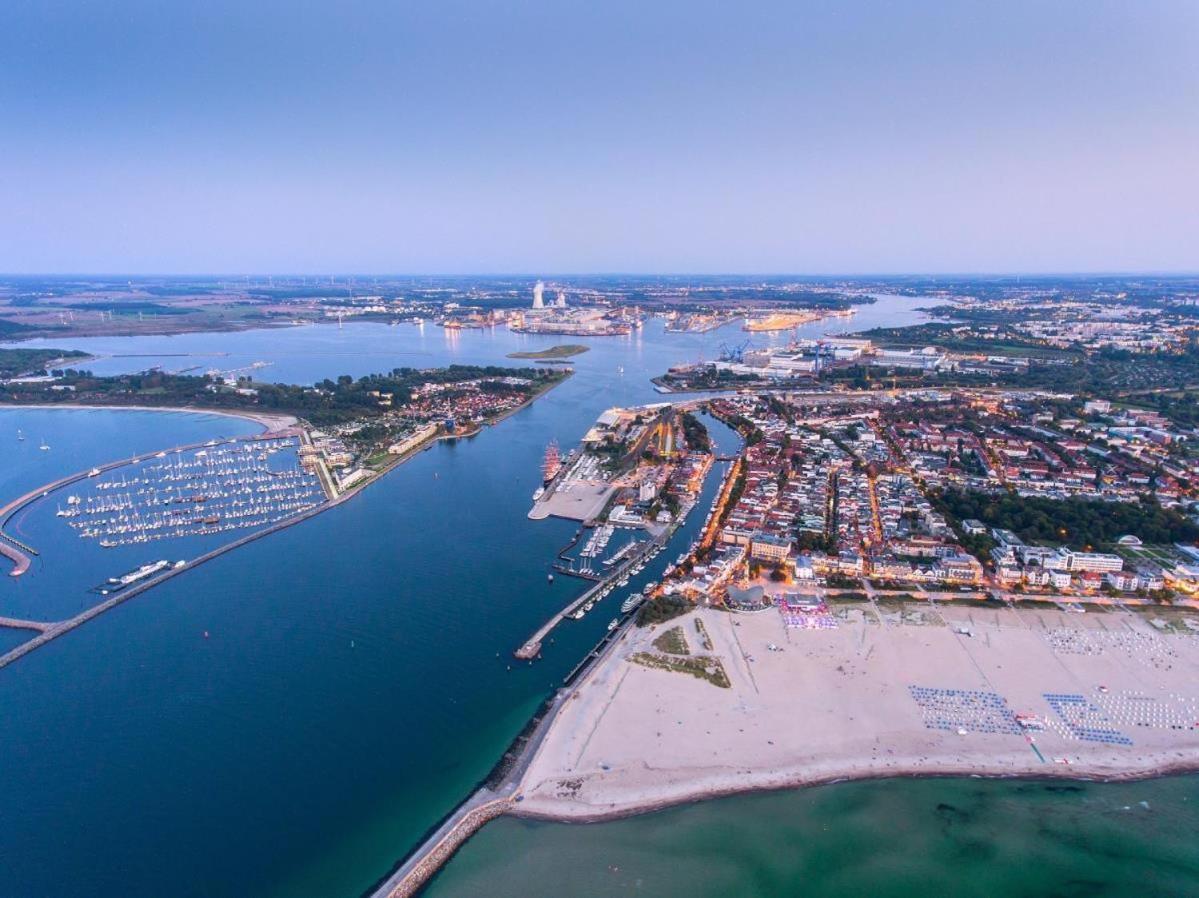 Appartamento Kajuete, Direkt Am Kurpark Rostock Esterno foto